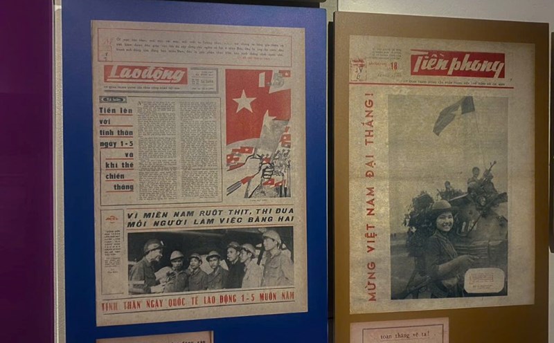 Lao Dong Newspaper is displayed in the collection of Vietnam Press. Photo: Hong Nhung