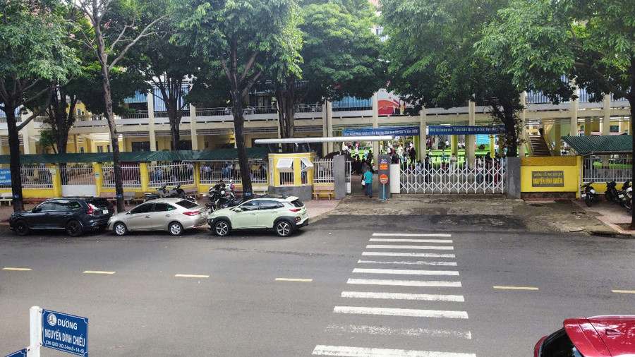 The People's Committee of Buon Ma Thuot city (Dak Lak province) is slow to convert Nguyen Binh Khiem Private Primary School to a private school. Photo: Thanh Tam