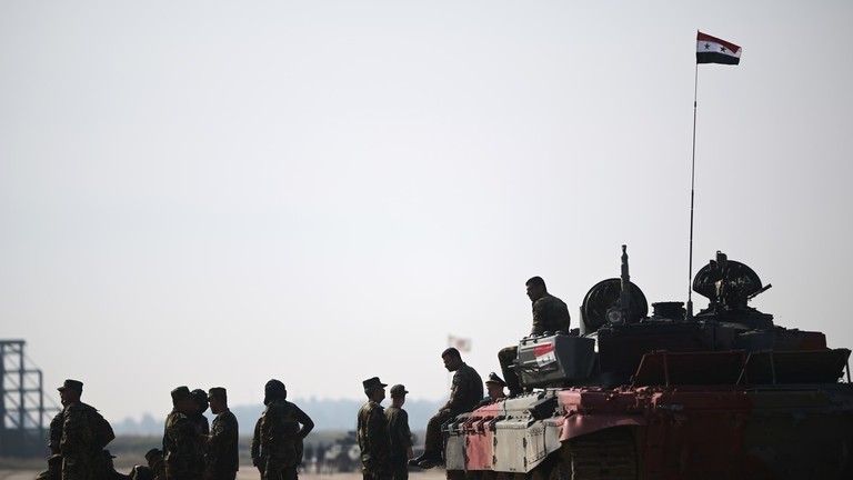 Một cựu tướng trong lực lượng vũ trang cũ của Syria chạy sang Nga sau khi chính quyền sụp đổ. Ảnh: Sputnik