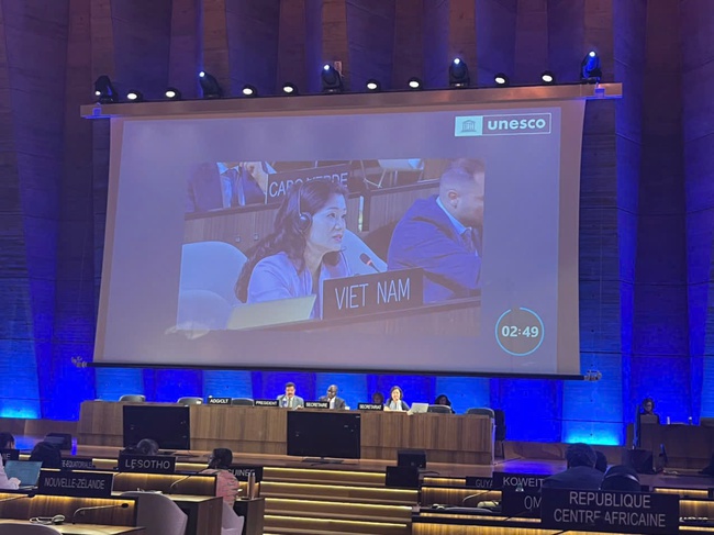 Dr. Nguyen Phuong Hoa - Director of the Department of International Cooperation, Ministry of Culture, Sports and Tourism - spoke at the 10th session of the General Assembly. Photo: Ministry of Culture, Sports and Tourism