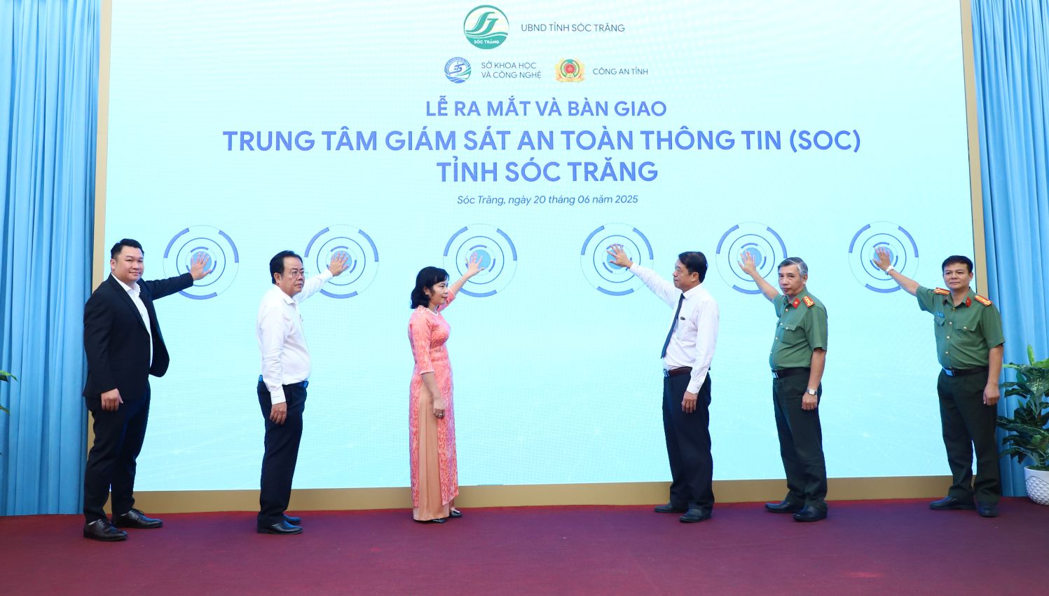Soc Trang ra mat Trung tam SOC Soc Trang. Anh: Nguyen Hoang