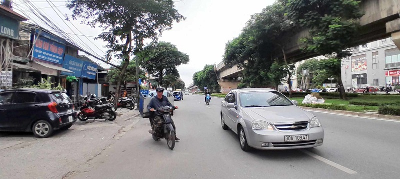 Segun la propuesta, despues de 18 meses, hay una nueva hoja de ruta para sancionar el vehiculo sin probar las emisiones de motocicletas. Foto: Xuyen Dong
