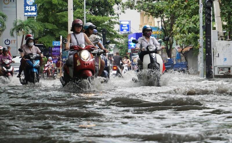 The widespread rain in the South will last for the next 2-3 days. Photo: Minh Quan