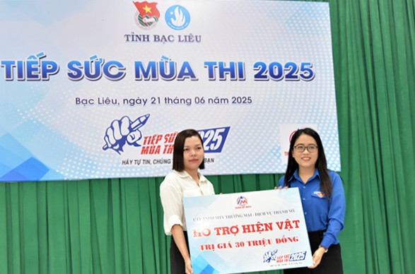 Bac Lieu Provincial Youth Union launched the 2025 high school graduation exam. Photo: Khanh Vy