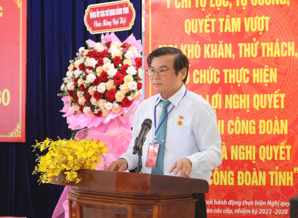 Dong chi Nguyen Van Sang – Pho Bi thu Dang uy LDLD tinh phat bieu khai mac Dai hoi. Anh: Van Son