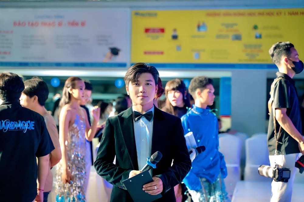 MC Anh Tu 