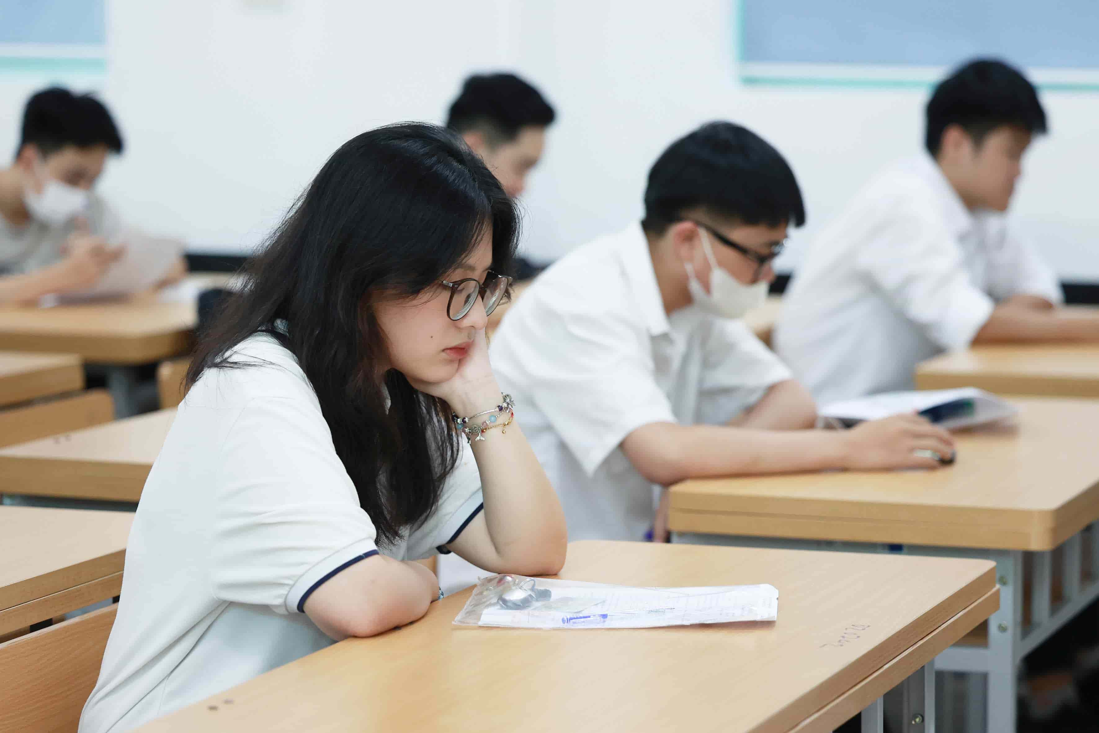 Candidates taking the 2024 high school graduation exam. Photo: Hai Nguyen