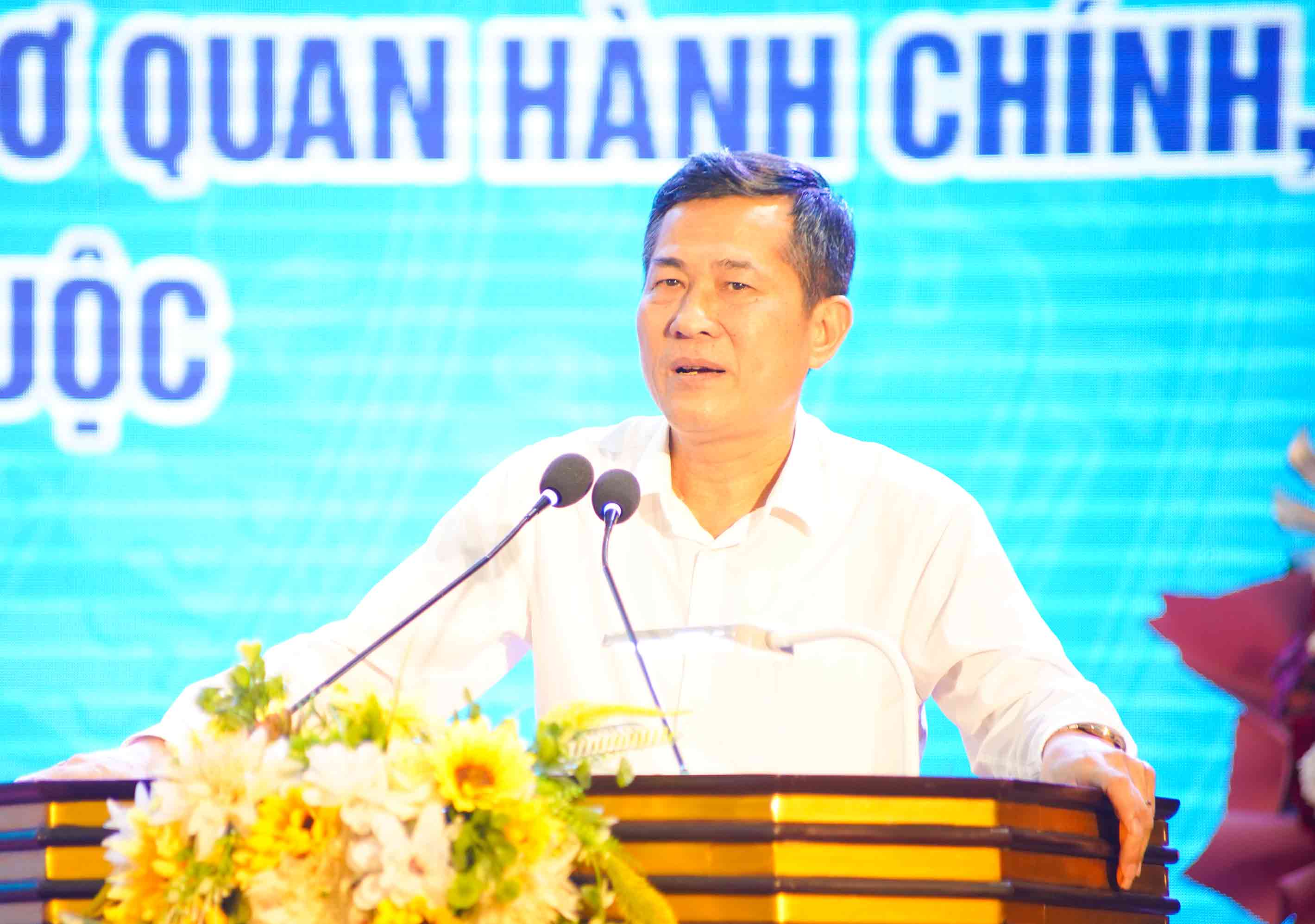 Ong Thai Van Thanh - Giam doc So Giao duc va Dao tao tinh Nghe An phat bieu tai hoi nghi. Anh: Duy Chuong