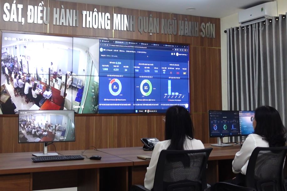 Trung tam Giam sat va dieu hanh thong minh (IOC) cua quan Ngu Hanh Son bat dau van hanh tu nam 2024, sap toi se dieu chinh cho phu hop voi cap phuong. Anh: Tran Thi