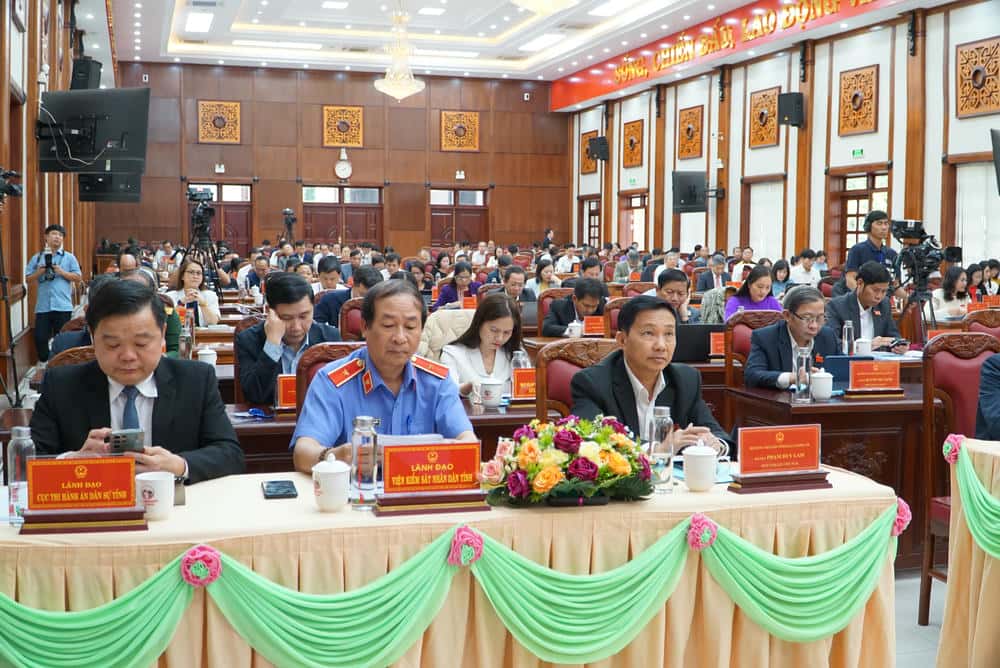 Quang canh mot ky hop HDND tinh Gia Lai nam 2025. Anh: Tra My
