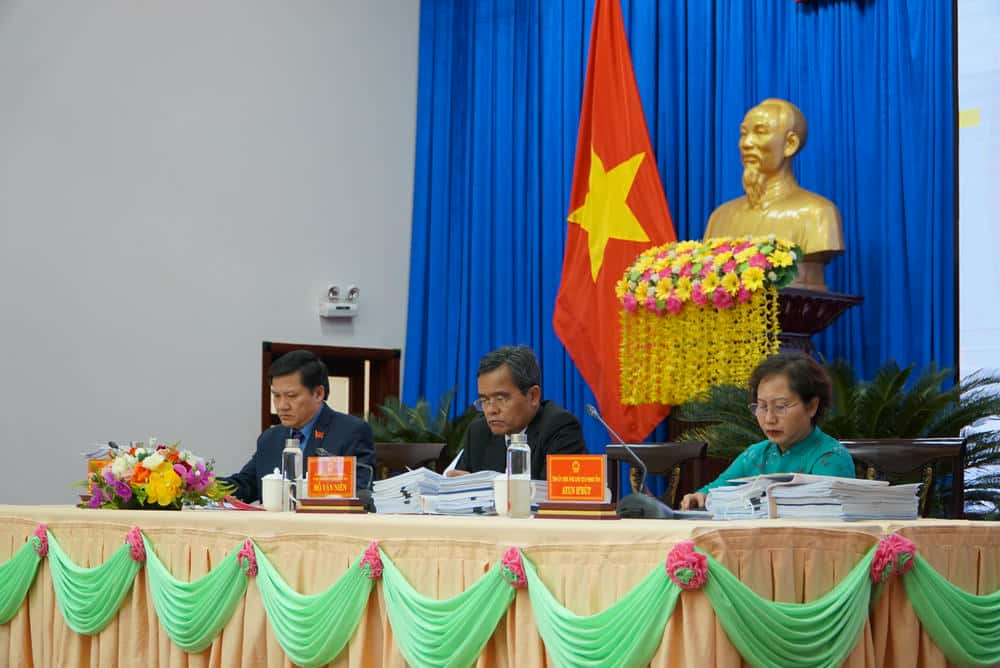 El Consejo Popular Provincial de GIA Lai fortalece las actividades de preguntas y respondiendo en las reuniones de la informacion transparente, aclarando las deficiencias y limitaciones. Foto: Tra mi