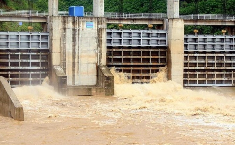 Ban Ang Hydropower Plant flooded. Photo: Tran Chau
