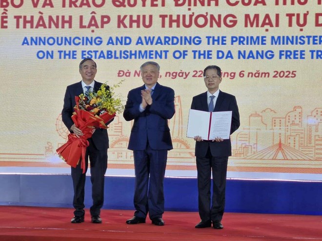 Phó Thủ tướng tham dự lễ công bố thành lập Khu thương mại tự do Đà Nẵng