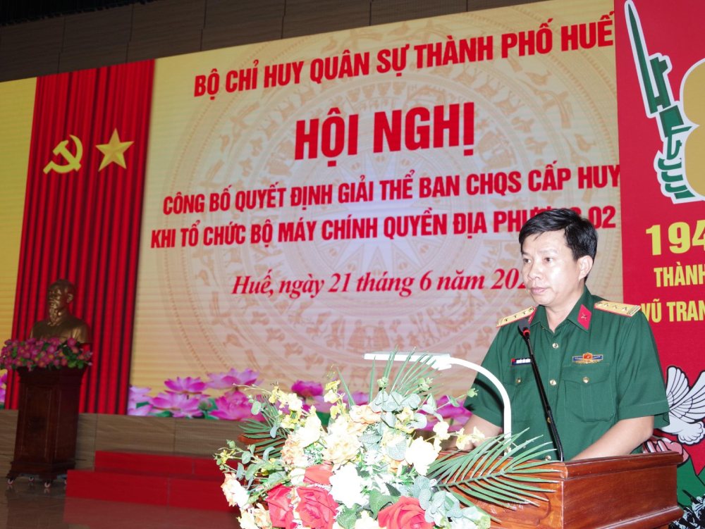 The Hue City Military Command announced the decision to dissolve the District Military Command. Photo: bchqsthuathienhue.com.vn