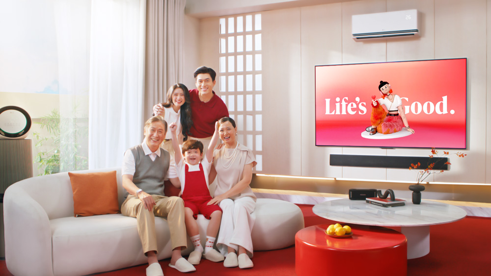 LG is proud to have accompanied millions of Vietnamese families for 30 years. Photo: Provided by the enterprise