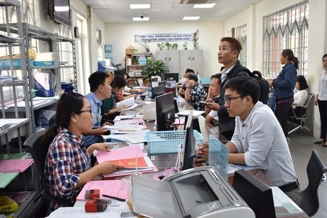 When streamlining the payroll, part-time workers at the commune level will retire immediately when implementing the 2-level local government model to receive a one-time subsidy equal to 0.8 times the current monthly allowance multiplied by the number of months of work. Photo: Minh Quan