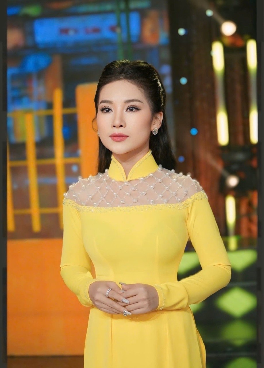 Anh: Nghe si cung cap.