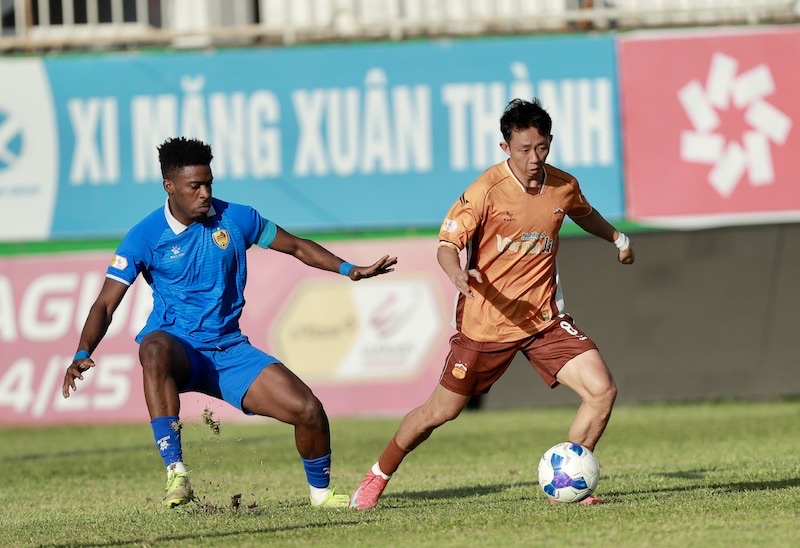 Loi the dan ban giup cac cau thu Hoang Anh Gia Lai choi tu tin. Anh: Nhat Anh