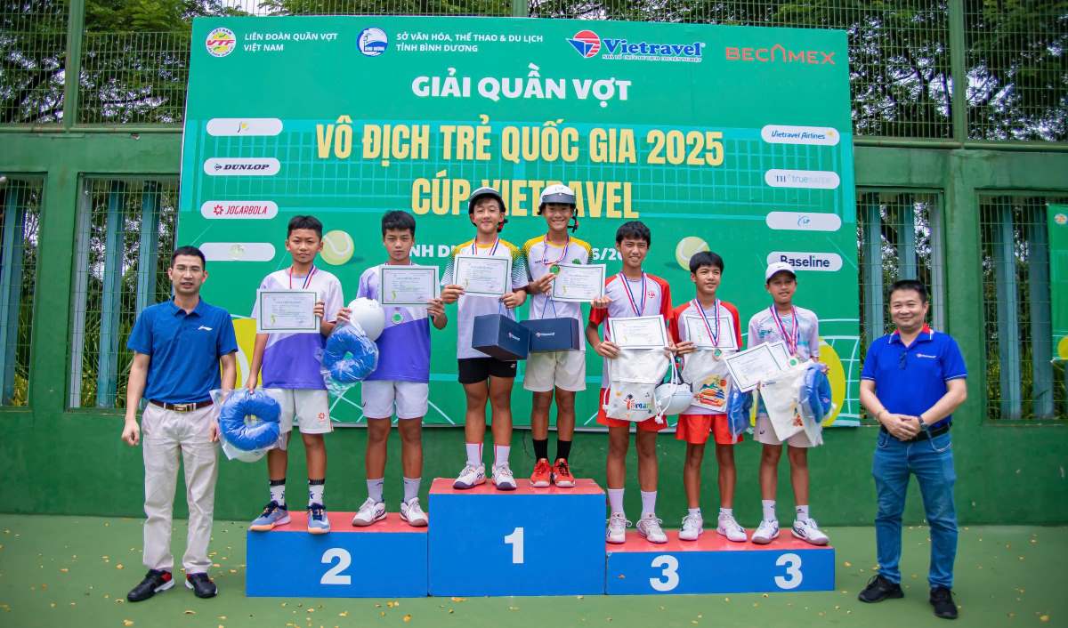 El Premio Nacional de Jovenes de Tenis de la Copa Vietravel de 2025 acaba de terminar con la victoria de la delegacion de la ciudad de Ho Chi Minh. Foto: VTF