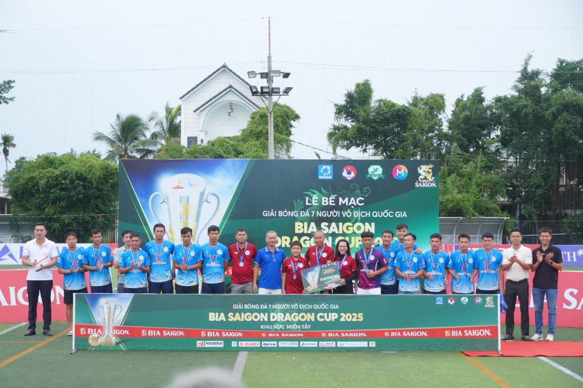 Phuc Dao Dien gianh hang ba. Anh: Ta Quang