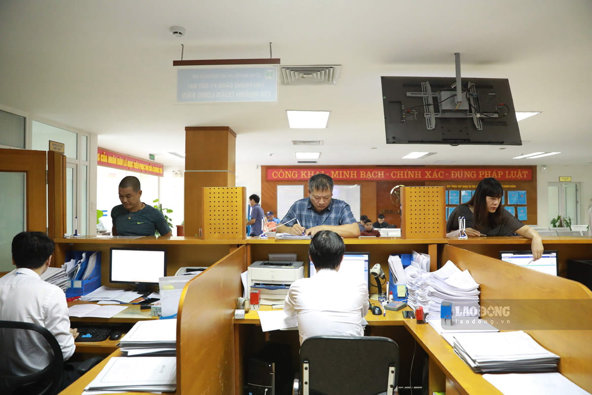 La posicion de los funcionarios de la parte a nivel de comuna se puede hacer despues de la fusion mencionada en el duodecimo publico. Foto: Hai Nguyen.