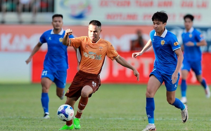 Hoang Anh Gia Lai drew 3-3 with Quang Nam. Photo: Nhat Anh