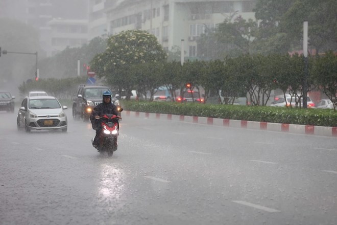Du bao thoi tiet hom nay 23.6, mua dong rai rac ca ngay va dem o Bac Bo. Anh: Viet Anh