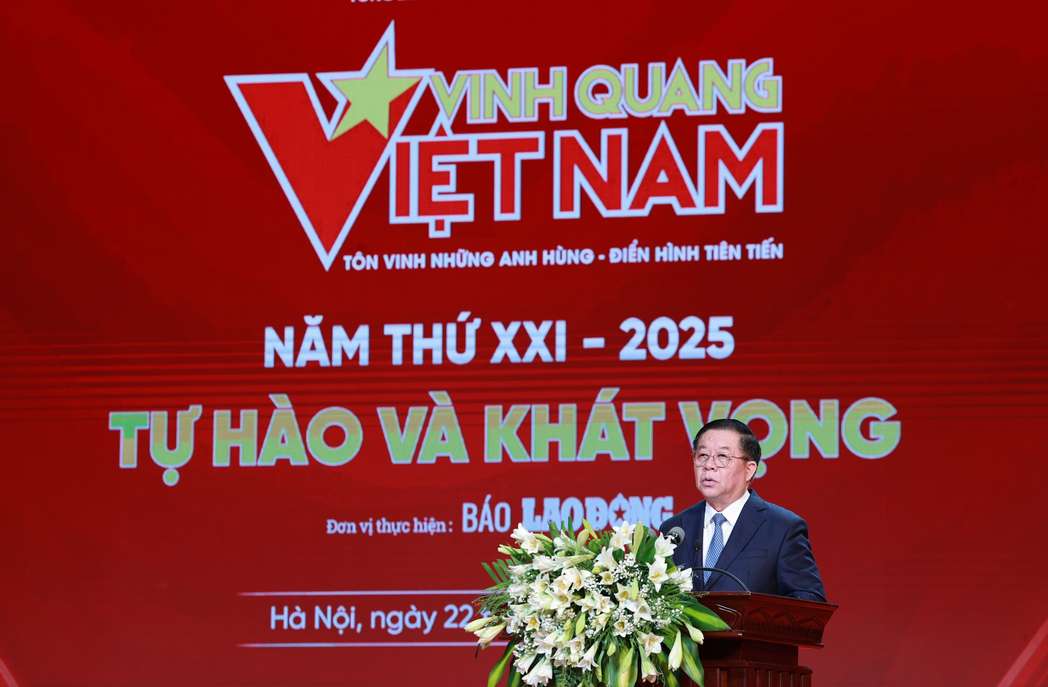 Ong Nguyen Trong Nghia - Uy vien Bo Chinh tri, Bi thu Trung uong Dang, Truong ban Tuyen giao va Dan Van Trung uong phat bieu tai buoi le. Anh: Hai Nguyen