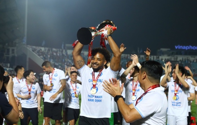 Nam Dinh FC vo dich V.League 2024-2025 thuyet phuc. Anh: Nhu Dat