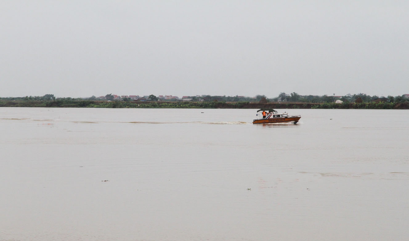 The water level on the Cau River is rising. Photo: Bac Ninh Portal