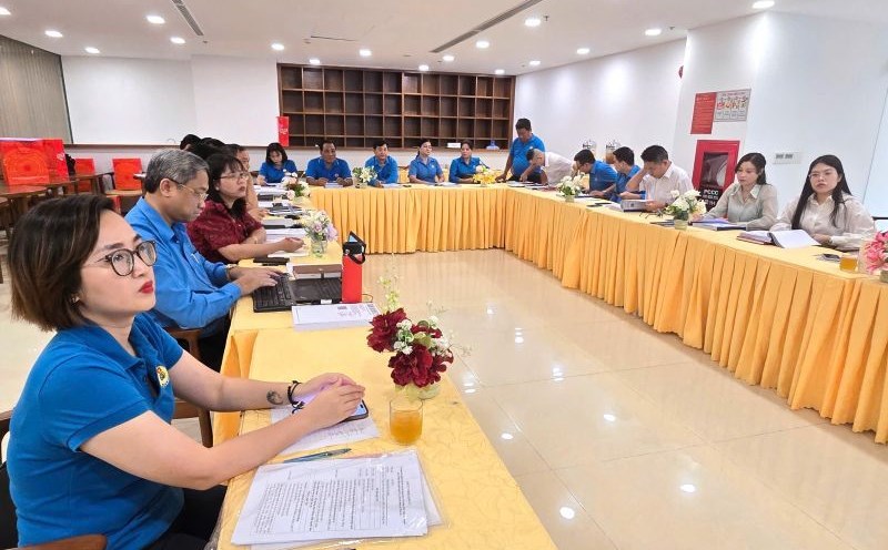 Union officials attending the training course. Photo: Nam Duong