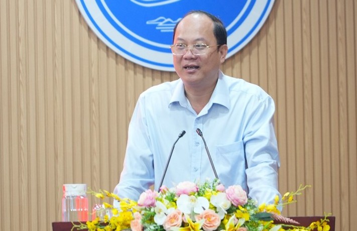 Bi thu Tinh uy Ca Mau Nguyen Ho Hai thong tin Ca Mau da chuan bi san sang moi dieu kien de van hanh chinh quyen 2 cap vao ngay 1.7. Anh: Nhat Ho
