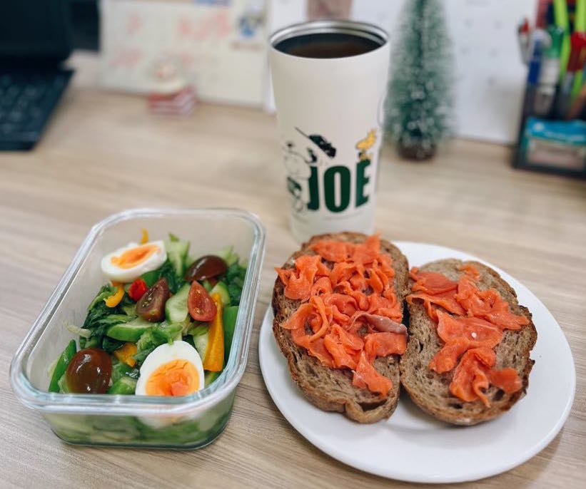 Un desayuno rapido, muchos nutrientes con ingredientes preparados. Foto: Mai Chau
