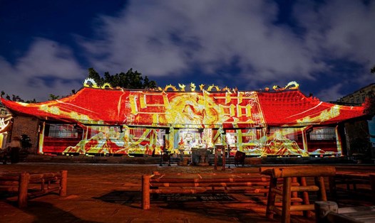 Trình diễn 3D Mapping với chủ đề “Sóng Bạch Đằng - Hào khí Ngô Quyền”. Ảnh: Cổng TTĐT Hải Phòng