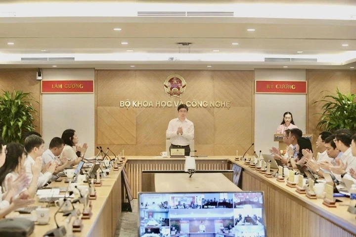 Hoi nghi huong dan trien khai phan cap, phan quyen linh vuc KHCN do Bo KHCN to chuc. Anh: Hao Thien