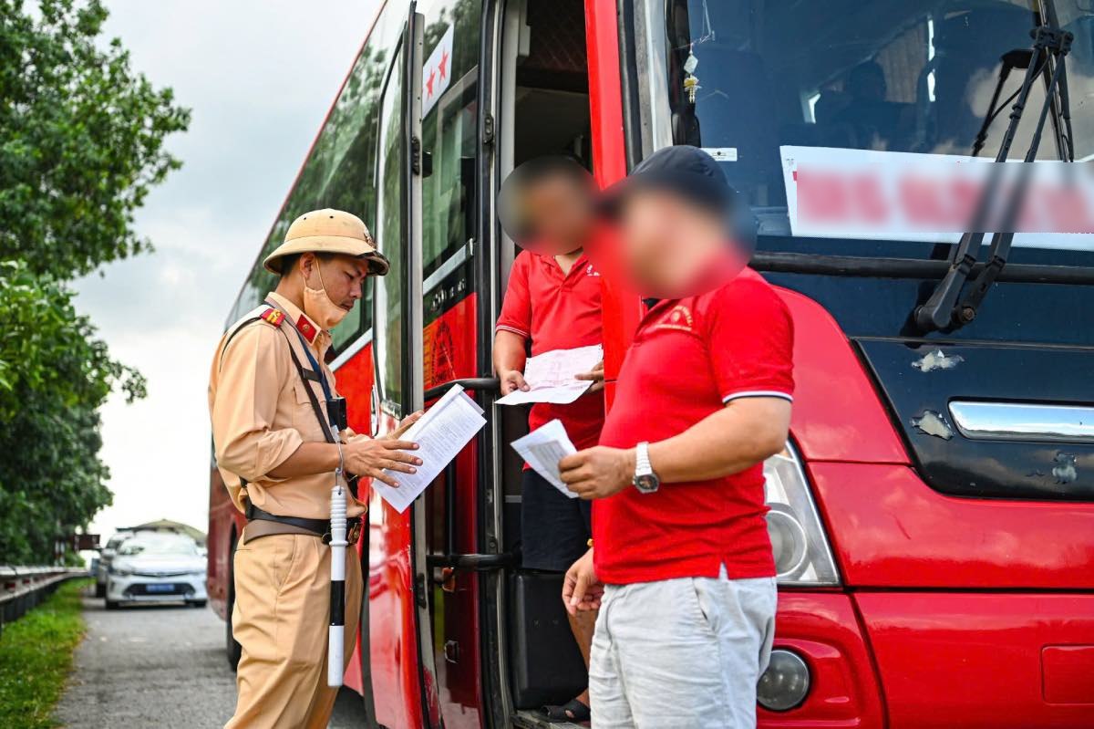 Cuc Canh sat giao thong tap trung xu ly 4 nhom hanh vi vi pham tren cao toc. Anh: Cuc Canh sat giao thong