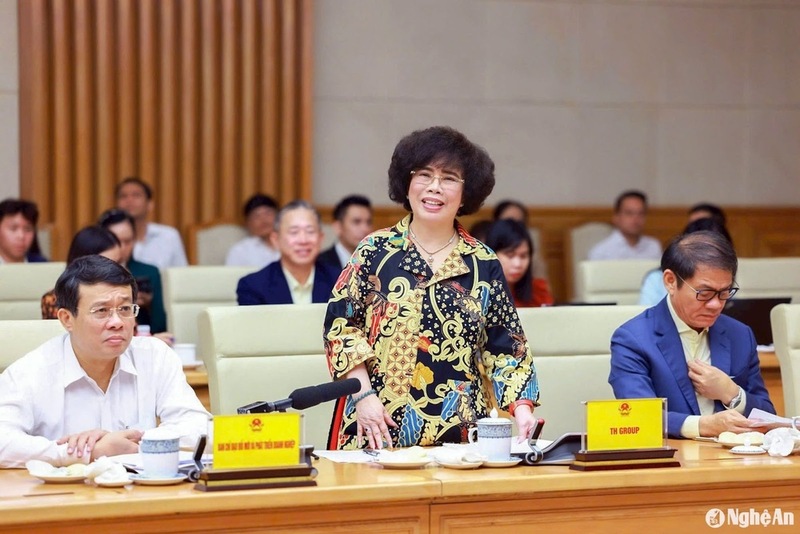 Anh hung Lao dong Thai Huong cho rang: Dau tu vao suc khoe la gop phan phat trien noi giong cua mot dan toc. Ảnh: TH
