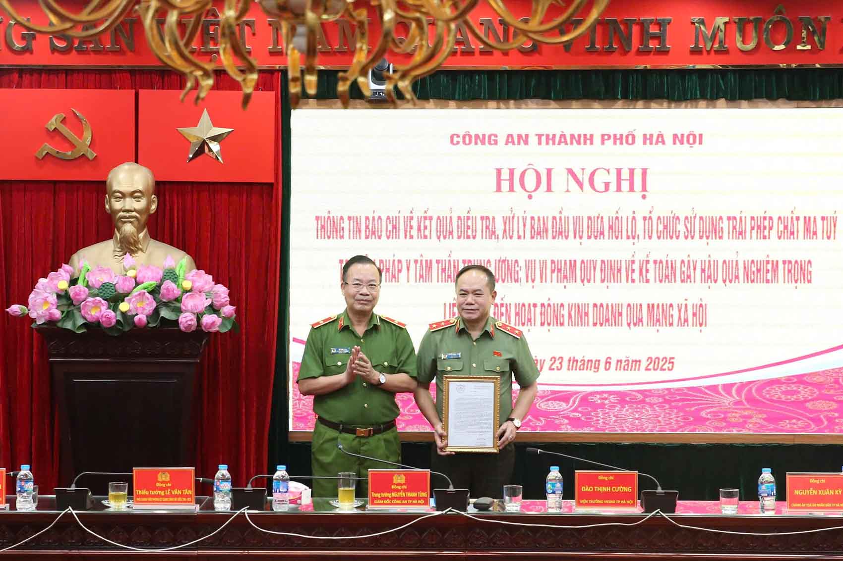 Pho Chanh Van phong Co quan Canh sat dieu tra (Bo Cong an)