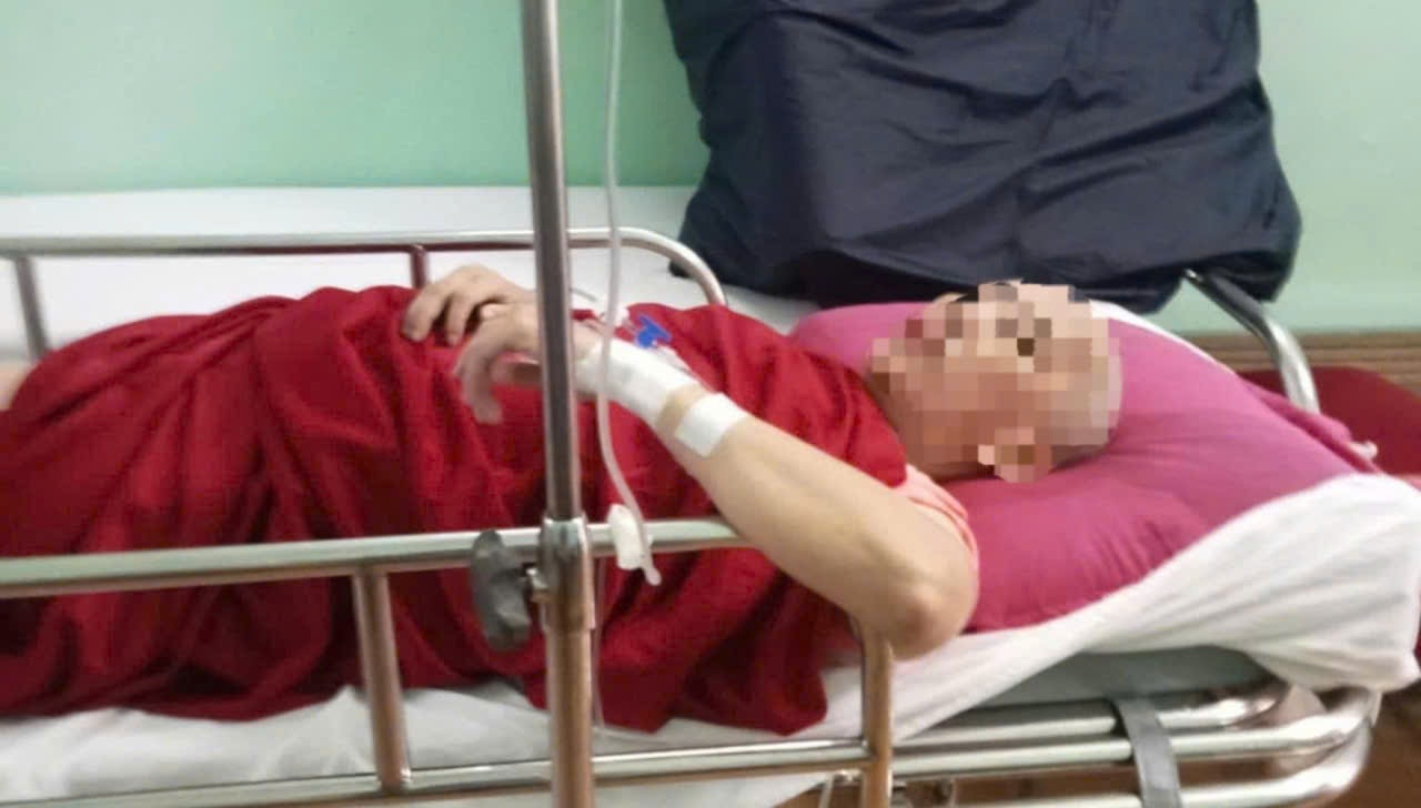 El maestro Nguyen Thi Bich Hue - Miembro sindical es critico. Foto: Hue City Education Union