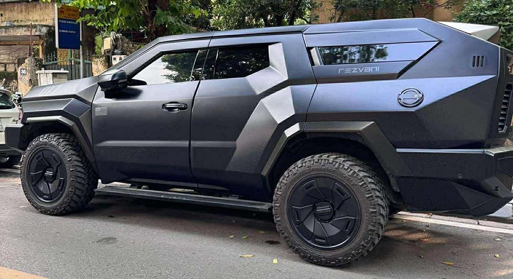El automovil es resistente a la bala de venganza Rezvani, atrayendo la atencion con una fuerte apariencia. Foto: Nguyen Gia Khanh
