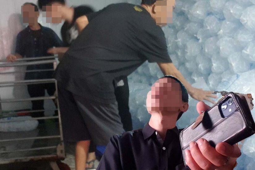 El dueño de la fabrica de piedra llamada Ice Cool 88, Luong Tran Ha afirmo que esta proporcionando una famosa cadena de cafe en Hanoi. Foto: grupo fotovoltaico