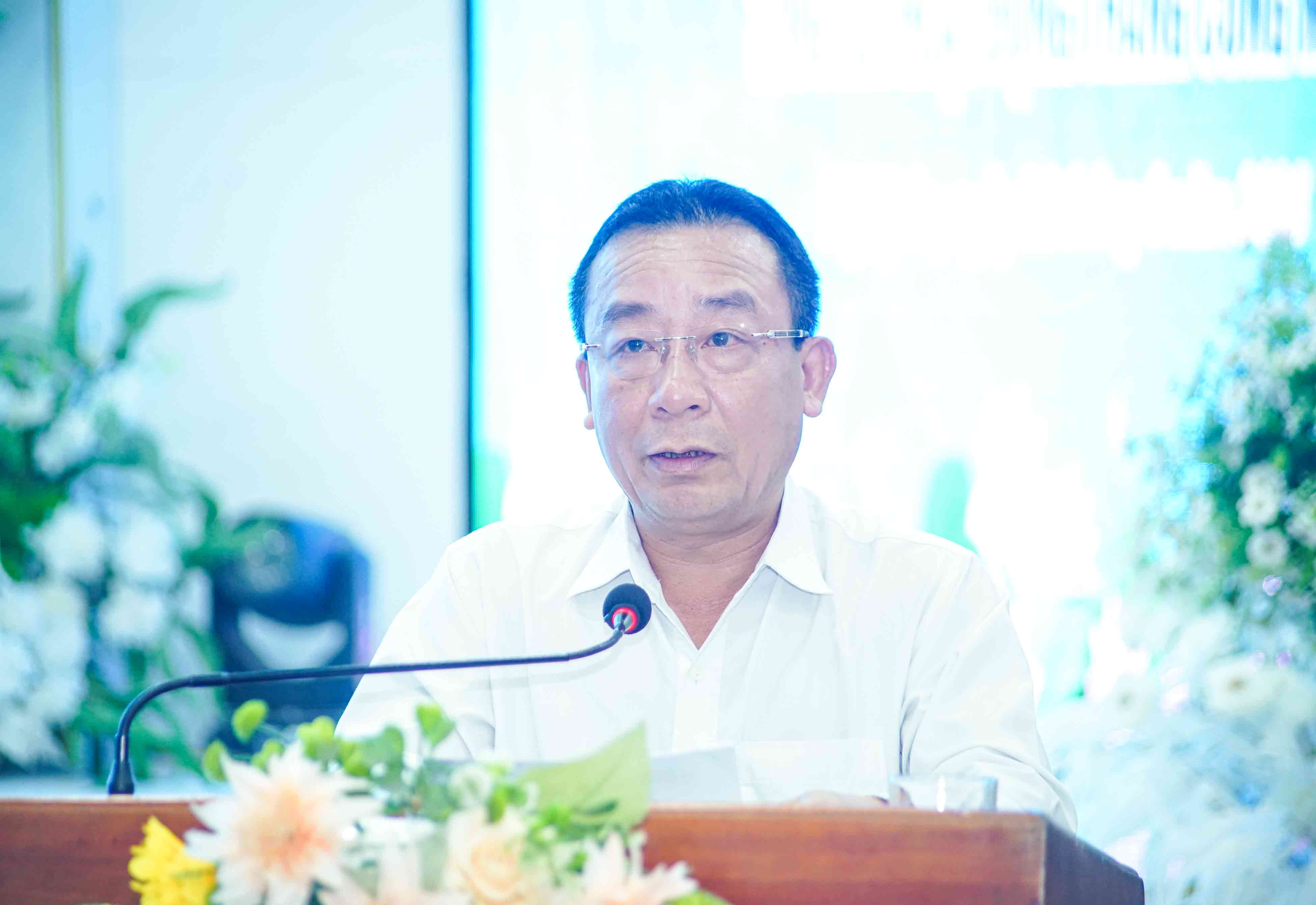 Ong Nguyen Van De - Pho Chu tich UBND tinh Nghe An phat bieu chi dao hoi nghi. Anh: Duy Chuong