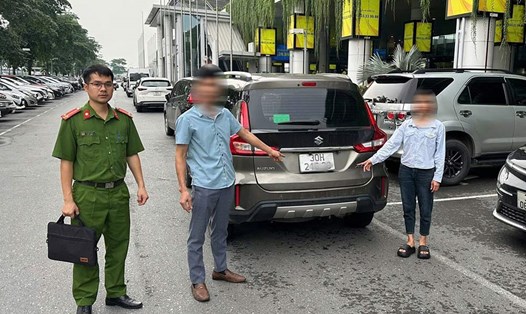 Hai đối tượng chặt chém cuốc taxi 900.000 đồng thừa nhận hành vi sai trái và đã bị xử lý theo quy định pháp luật. Ảnh: NIA