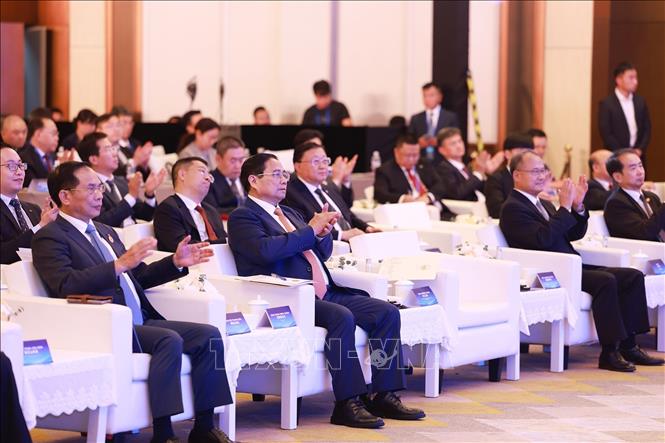 Thủ tướng Chính phủ Phạm Minh Chính tham dự Diễn đàn kết nối doanh nghiệp Việt Nam - Trung Quốc. Ảnh: TTXVN