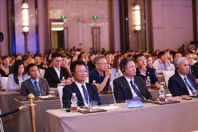 Các đại biểu dự Diễn đàn kết nối doanh nghiệp Việt Nam - Trung Quốc. Ảnh: TTXVN