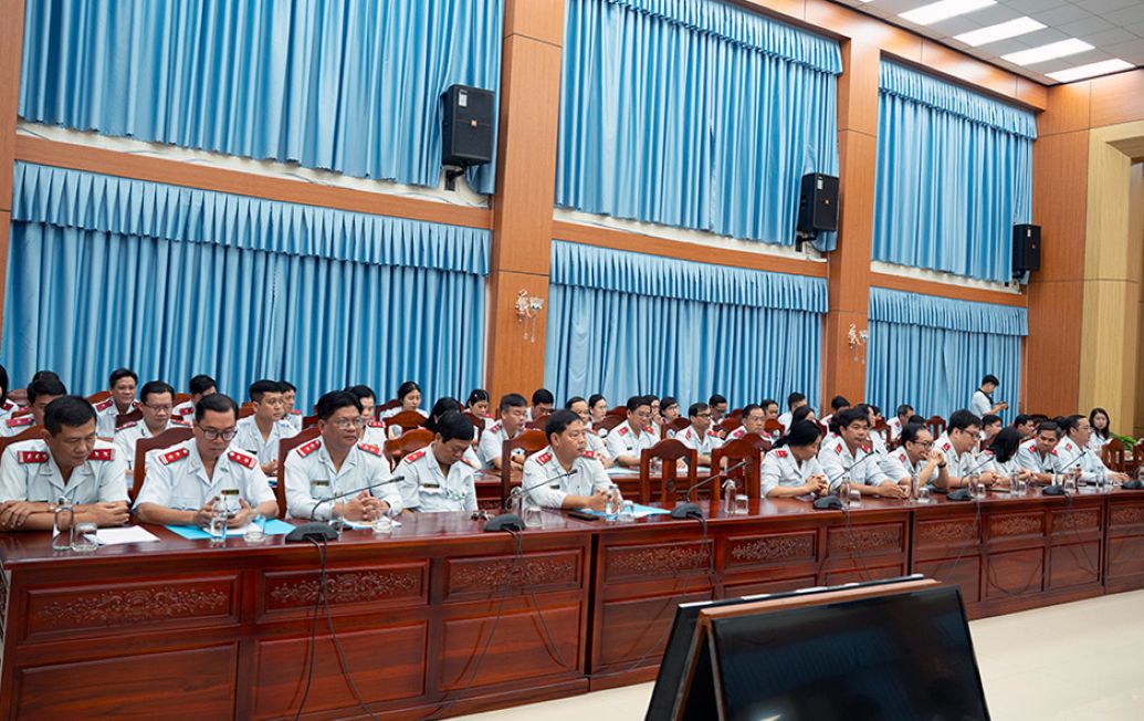Luc luong Thanh tra co mat tai hoi nghi. Anh: Cong thong tin tinh An Giang