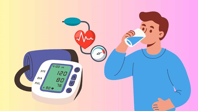 Tác dụng với huyết áp của việc uống nước ấm khi bụng đói vào buổi sáng