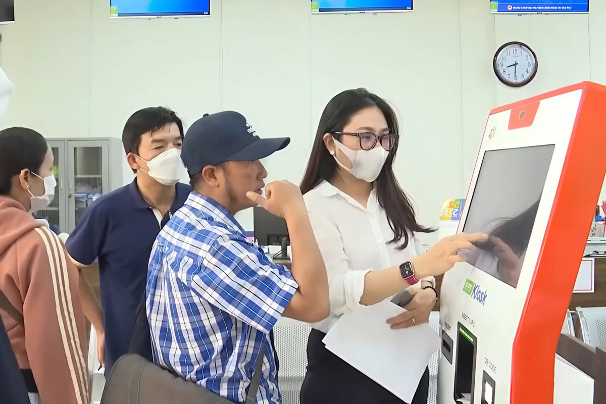 Tome el pedido en el Centro de Administracion Publica en Can Tho. Foto: Dieu Hoang
