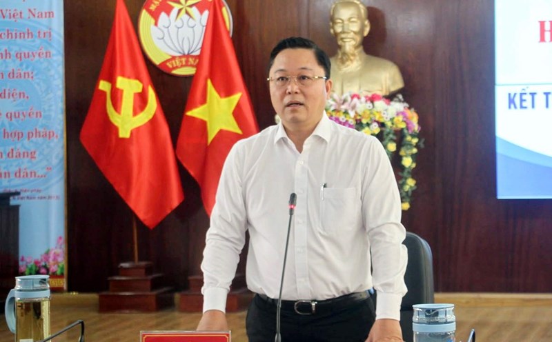 Mr. Le Tri Thanh, Chairman of the Vietnam Fatherland Front Committee of Quang Nam province, announced the end of the operation of the 3-level Vietnam Fatherland Front in Quang Nam. Photo: Nguyen Long