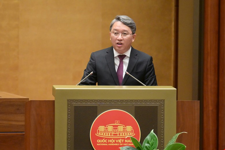 Minister of Justice Nguyen Hai Ninh said that the legal document issued by the district level will be effective until the end of February 2027. Photo: Quochoi.vn